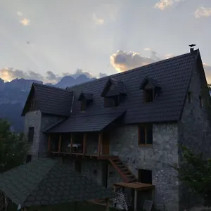  Maison d'hôtes Vellezrit Shkambi