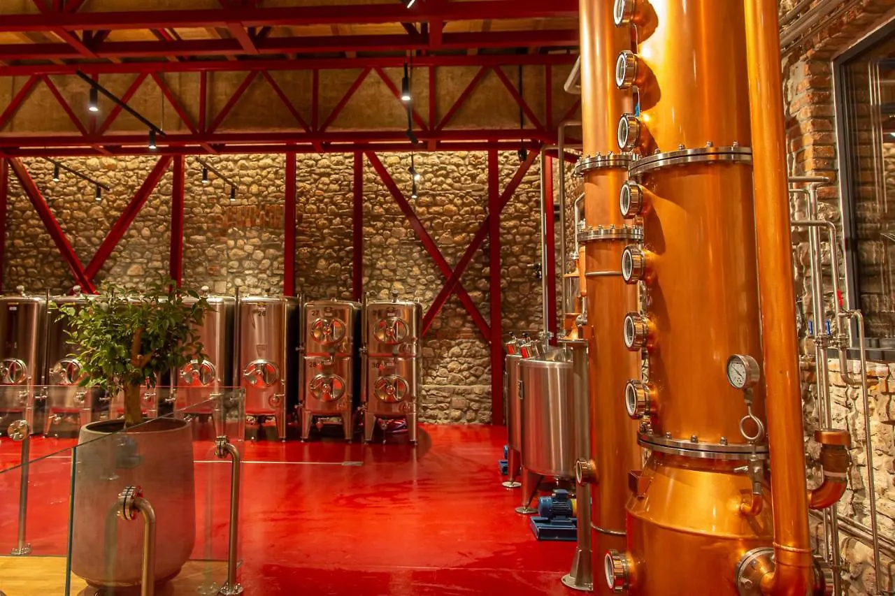 Melesin Distillery Leskovik 4*,